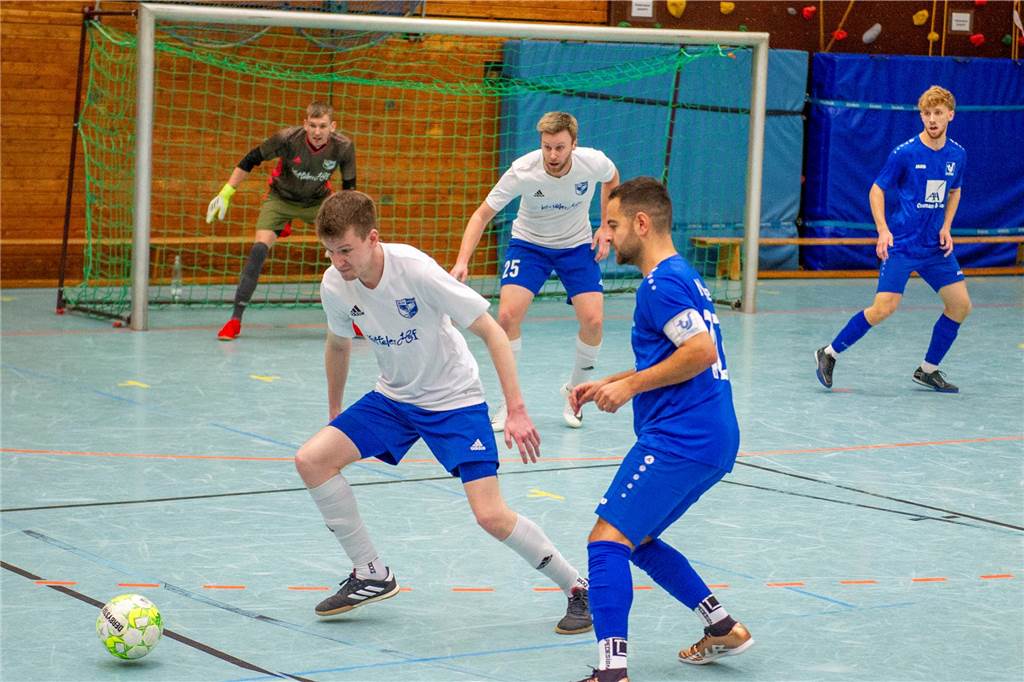 Hier gibt's die ersten Bilder von der Hallenfußball-Stadtmeisterschaft 2023 in Haltern.
