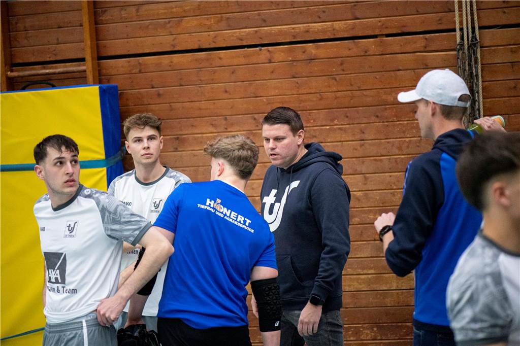 Hier gibt's die ersten Bilder von der Halterner Hallenfußball-Stadtmeisterschaft 2024.