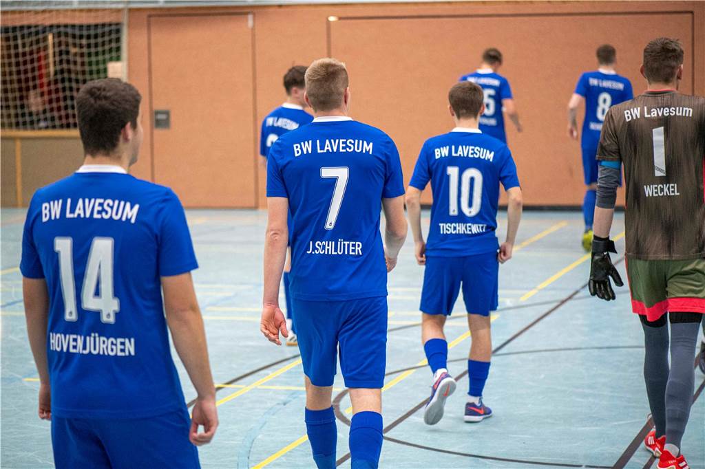 Hier gibt's die ersten Bilder von der Halterner Hallenfußball-Stadtmeisterschaft 2024.
