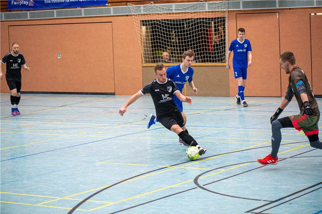 Hier gibt's die ersten Bilder von der Halterner Hallenfußball-Stadtmeisterschaft 2024.