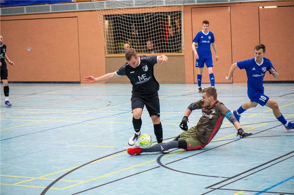 Hier gibt's die ersten Bilder von der Halterner Hallenfußball-Stadtmeisterschaft 2024.