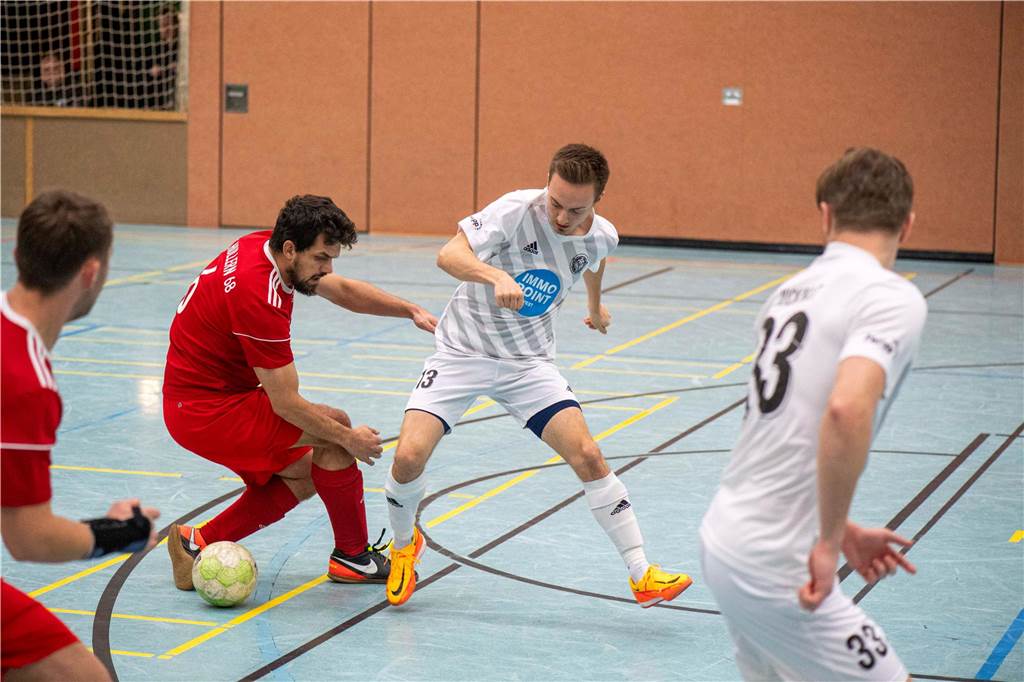 Hier gibt's die ersten Bilder von der Halterner Hallenfußball-Stadtmeisterschaft 2024.