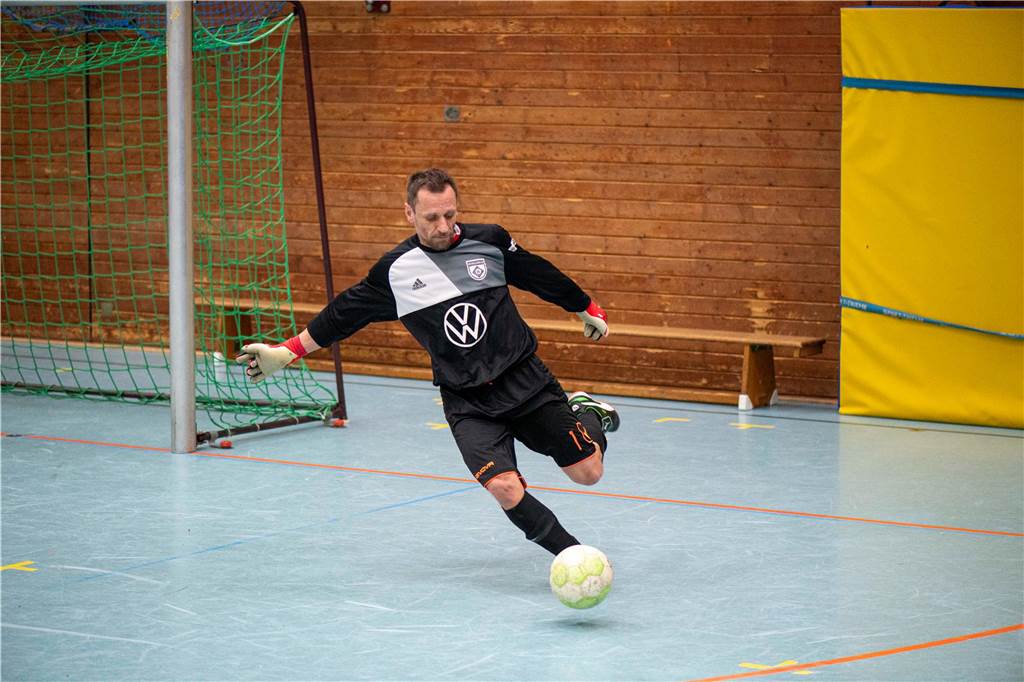 Hier gibt's die ersten Bilder von der Halterner Hallenfußball-Stadtmeisterschaft 2024.