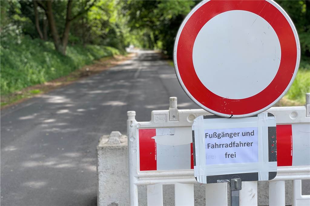 Hellweg-Sperrung zu Testzwecken: „Und das bei den Spritpreisen“ Hier ist Ende, zumindest für Autofahrer und das für drei Wochen.