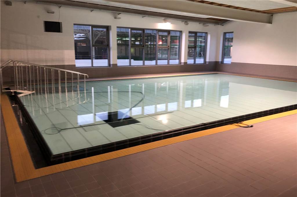 Lehrschwimmbecken im neuen Sportbad