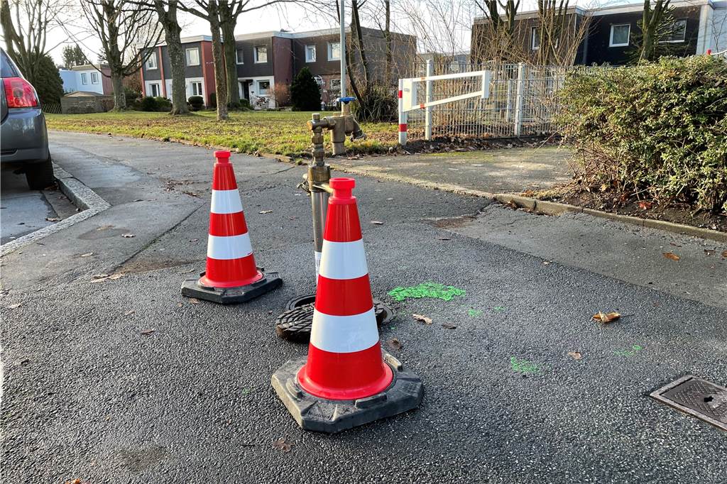Ersatzwasserversorgung am Feltmannweg/Siepmannstraße in Kirchlinde
