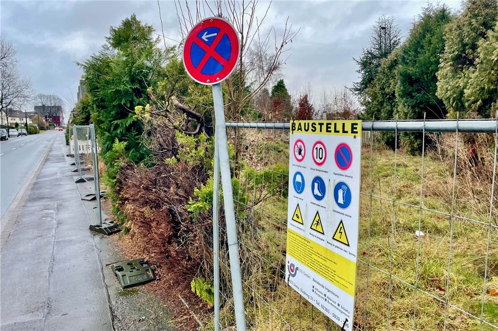 40 „Filetstücke“ im Dortmunder Süden: Neues Baugebiet auf grüner Wiese Hier, von der Höchstener Straße aus, wird die Zufahrt zu der neuen Siedlung erfolgen.