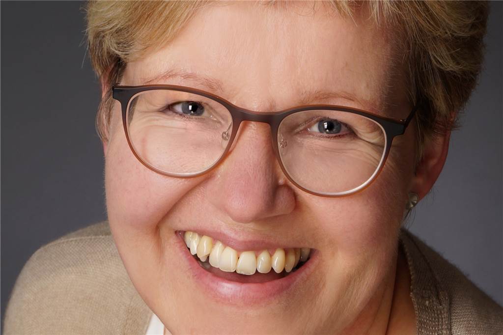 Schulcheck: Herta-Lebenstein-Realschule setzt auf gutes Miteinander und digitale Medien Hiltrud Averkamp, Schulpflegschaftsvorsitzende