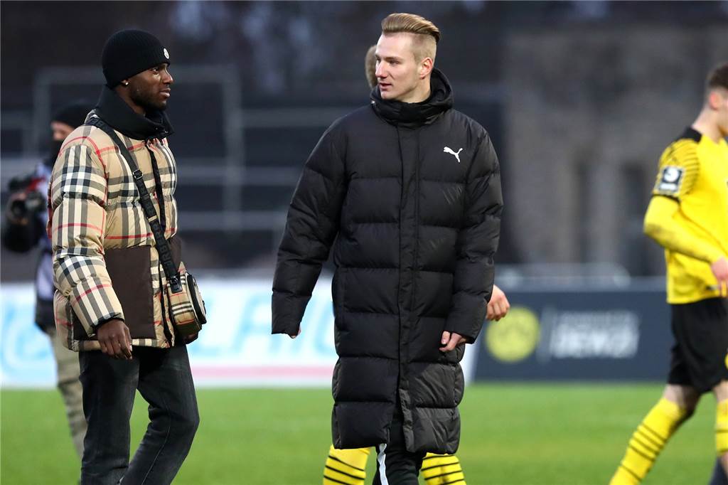 Steiniger Weg: BVB-Torhüter Luca Unbehaun kämpft um seine Zukunft Hinter BVB-Torhüter Luca Unbehaun liegen schwierige Monate.