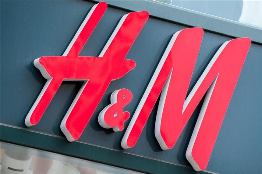 H&M kündigt nach schwachem Quartal Laden-Schließungen an H&M hat im Schlussquartal Einbußen verbucht und schnitt deutlich schlechter ab als erwartet. Foto: Hauke-Christian Dittrich