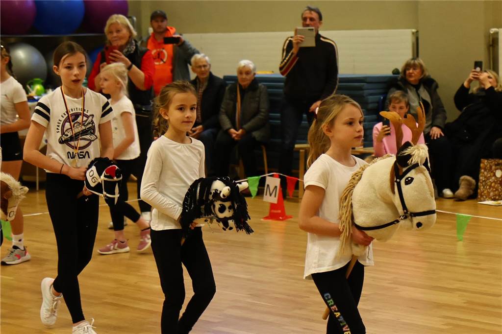Hobby-Horsing-Turnier des ATV Haltern