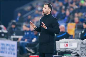 Hoch gepokert - und gewonnen: Schalke-Trainer Domenico Tedesco lag mit seinem Torwartwechsel richtig.