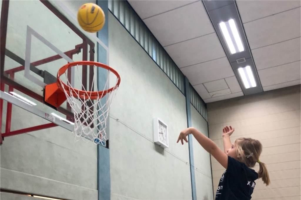 Lippebaskets Werne stellen mit Spaß und Spiel neues U10-Mädchenteam auf Hochkonzentriert und das Handgelenk abgeklappt: Das sieht schon vielversprechend aus.