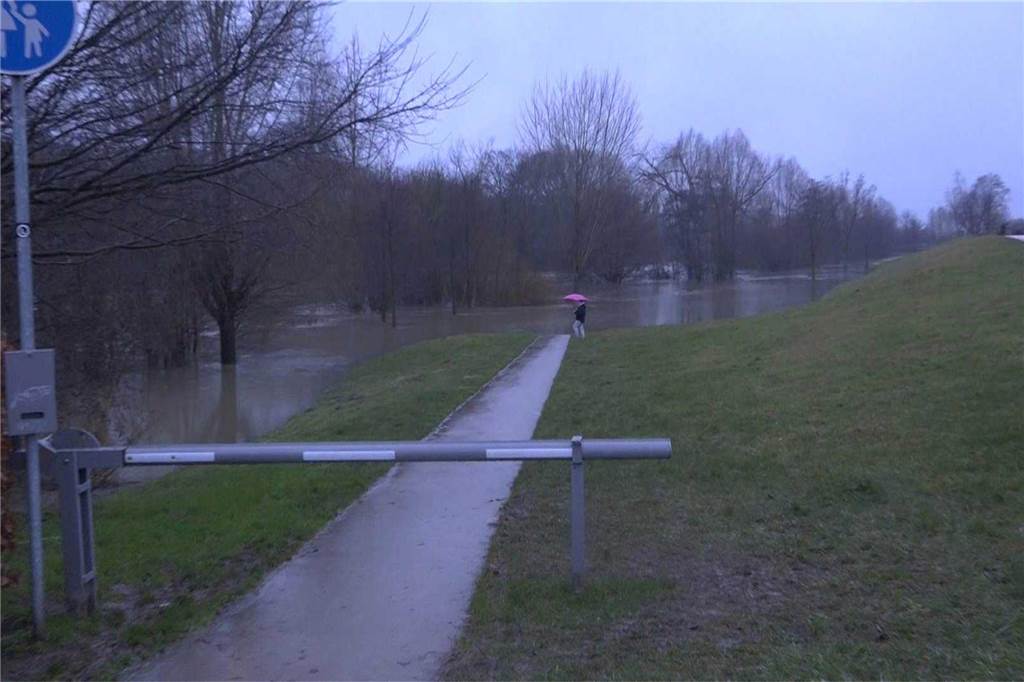 Hochwasser an der Lippe in der Lüner Innenstadt