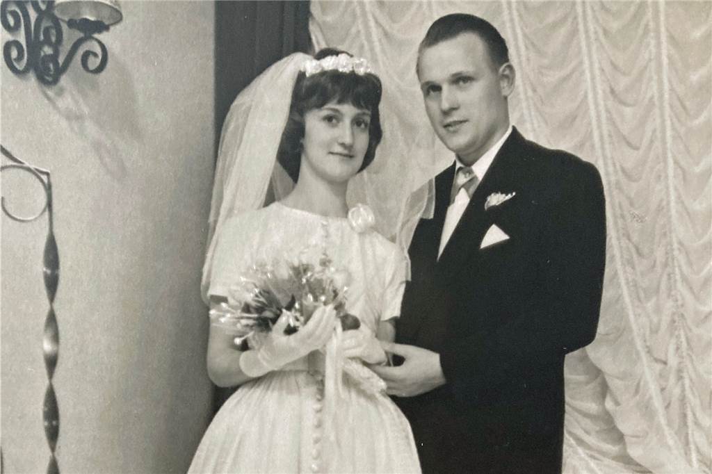 Schicksalhafte Begegnung am Rhein: Willi und Anne Marie Tietz sind seit 60 Jahren verheiratet Hochzeit im Juli 1962: Willi Tietz heiratet seine Anne Marie.