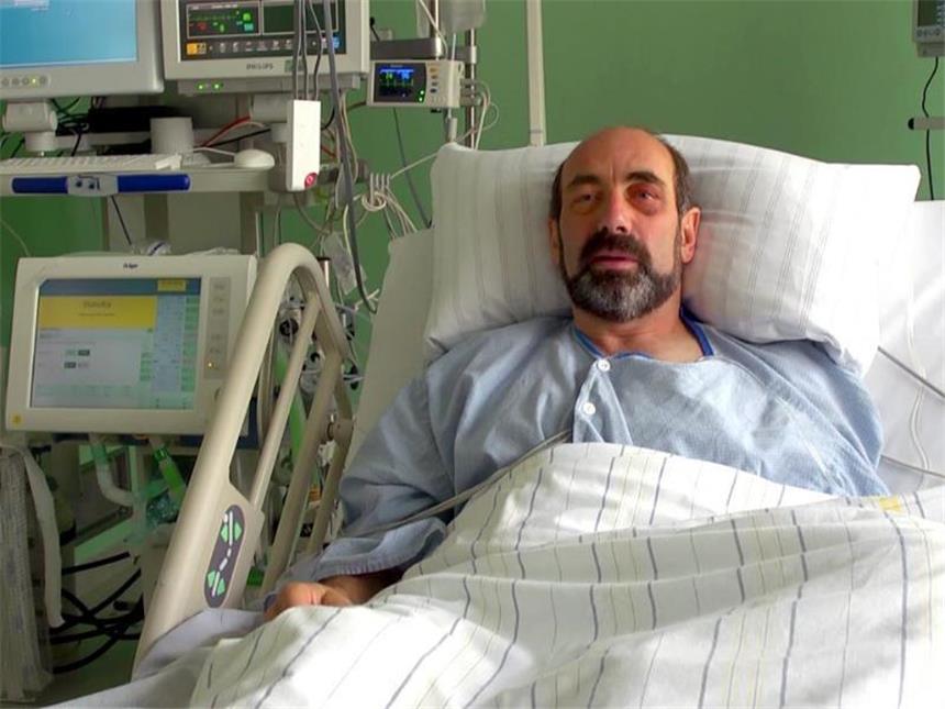Geretteter Höhlenforscher am Auge operiert Höhlenforscher Johann Westhauser in der Unfallklinik Murnau. Er wurde heute an der Augenhöhle operiert. Foto: Unfallklinik Murnau/dpa