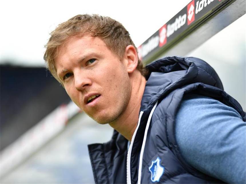 Hopp-Beschimpfungen trüben Hoffenheimer Europacup-Freude Hoffenheims Trainer Julian Nagelsmann: "Einfach peinlich!" Foto: Uwe Anspach