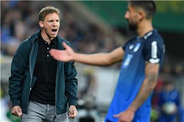 Hoffenheims Trainer Julian Nagelsmann will seine Spieler besser machen. Foto: Uwe Anspach