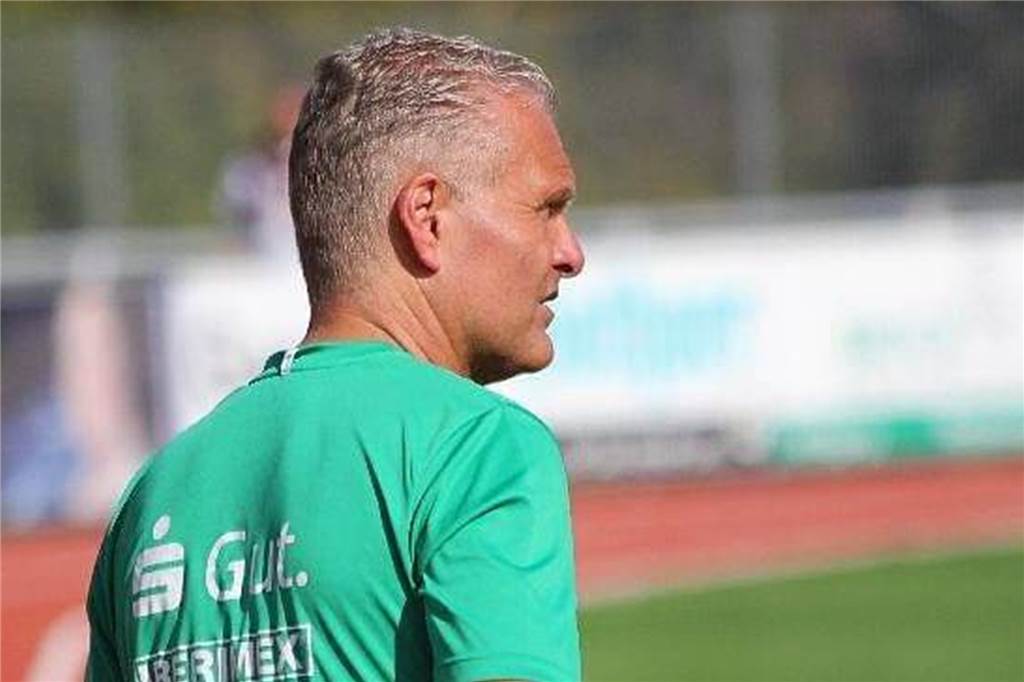 Spielerwechsel zum Holzwickeder SC stößt beim Ligakonkurrenten sauer auf Holger Wortmann ist Sportlicher Leiter bei der Hammer SpVg, dem Ligakonkurrenten des Holzwickeder SC.