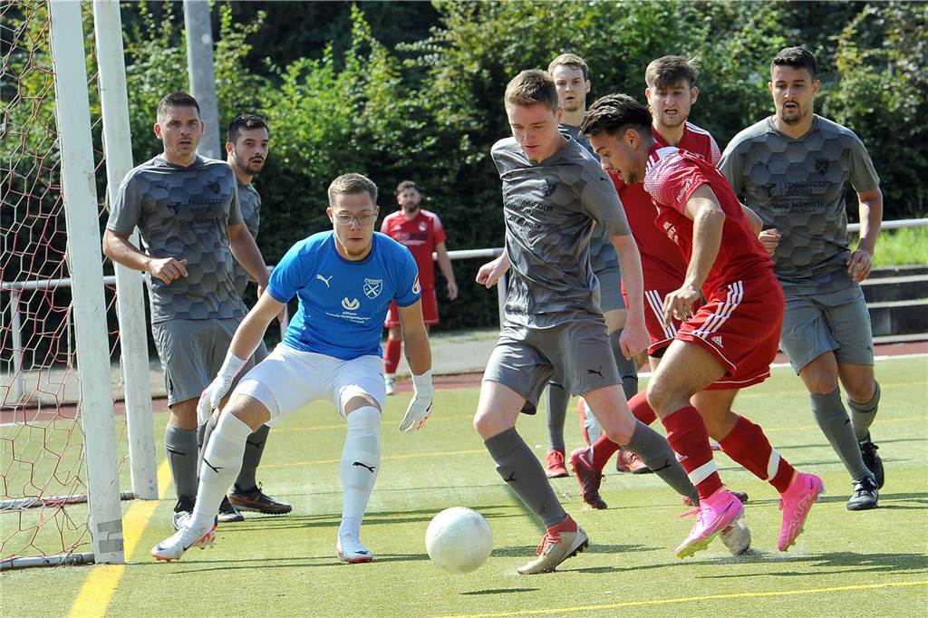 Von hohen Hürden und punktlosen Gegnern: Vierter Spieltag - von Landesliga bis Kreisliga B Holzpfosten Schwerte 05, hier gegen VTS Iserlohn, ist am Sonntag in Ihmert zu Gast.