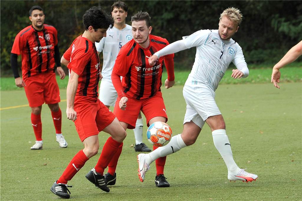 Holzpfosten Schwerte hat gegen den ASSV Letmathe II mit 1:0 gewonnen.