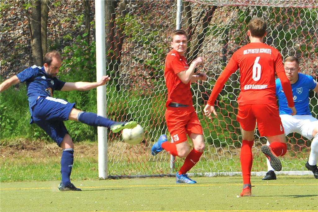 Holzpfosten Schwerte hat gegen den SV Oesbern mit 4:2 gewonnen.