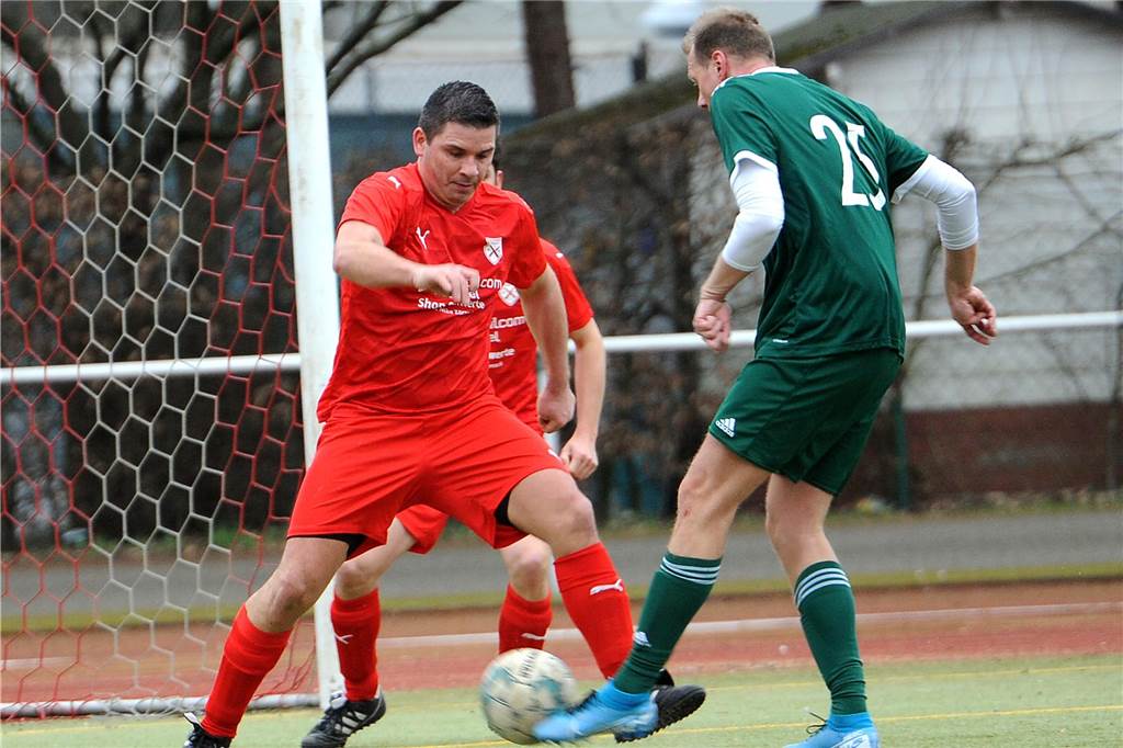 Holzpfosten Schwerte hat gegen die 2. Mannschaft der Sportfreunde Hüingsen mit 4:2 gewonnen.