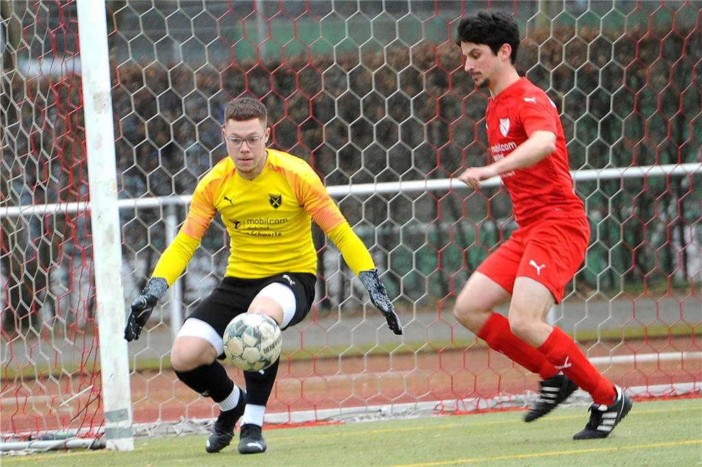 Holzpfosten Schwerte hat gegen die 2. Mannschaft der Sportfreunde Hüingsen mit 4:2 gewonnen.