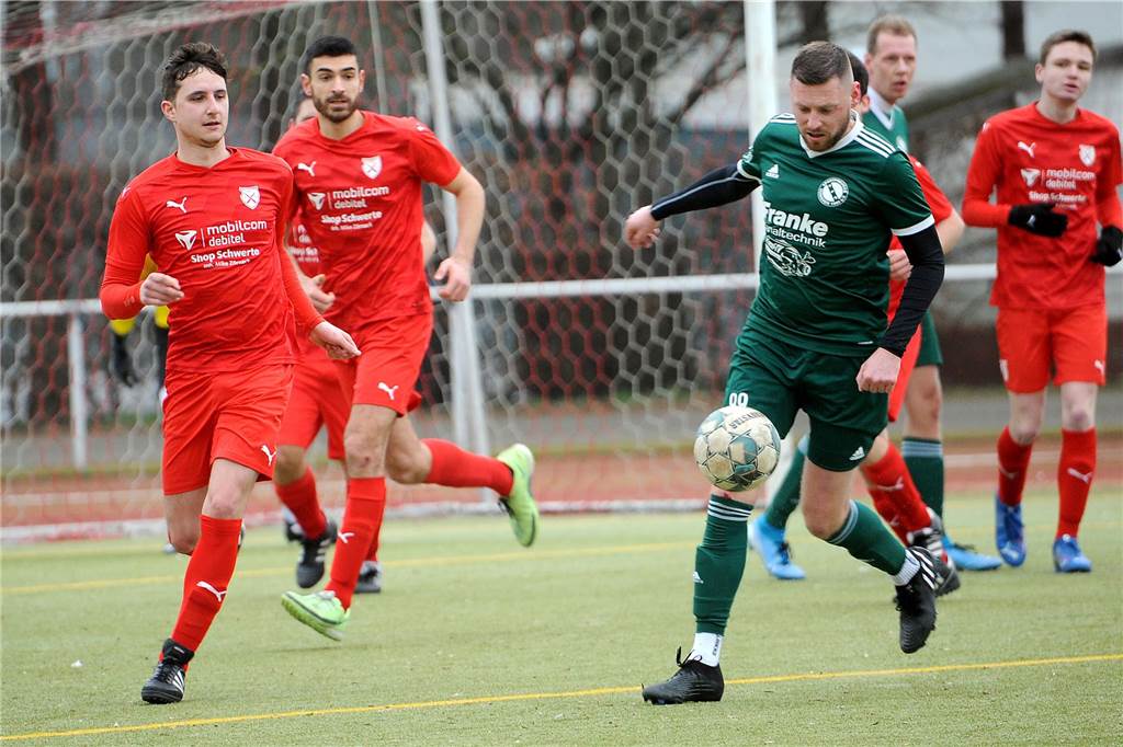 Holzpfosten Schwerte hat gegen die 2. Mannschaft der Sportfreunde Hüingsen mit 4:2 gewonnen.