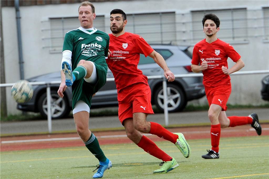 Holzpfosten Schwerte hat gegen die 2. Mannschaft der Sportfreunde Hüingsen mit 4:2 gewonnen.