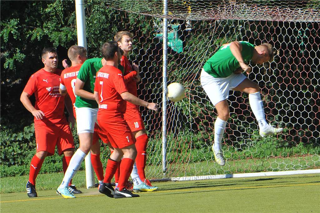 Holzpfosten Schwerte - VfL Platte Heide