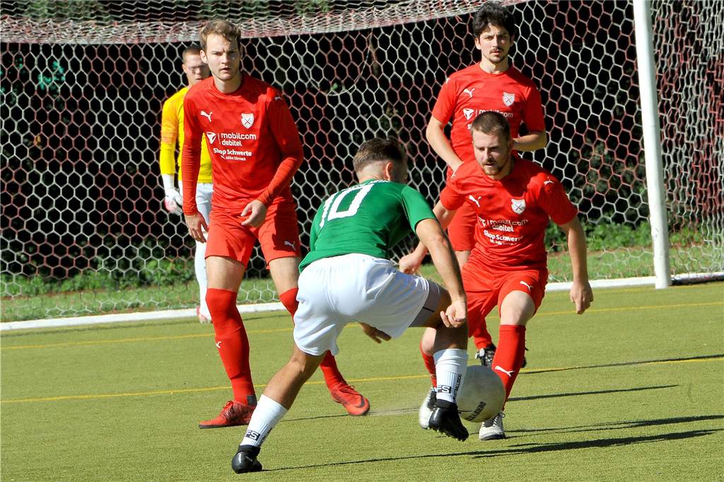 Holzpfosten Schwerte - VfL Platte Heide