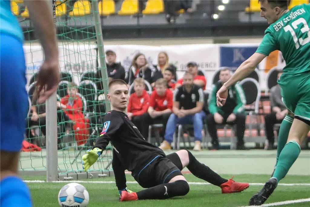 Rennen um die Auszeichnung zum besten Torhüter bleibt lange offen - dann kommt das Finale Hombruchs Jan Hennig hatte vor dem Endspiel die Chance auf gleich zwei Titel - und ging am Ende leer aus.
