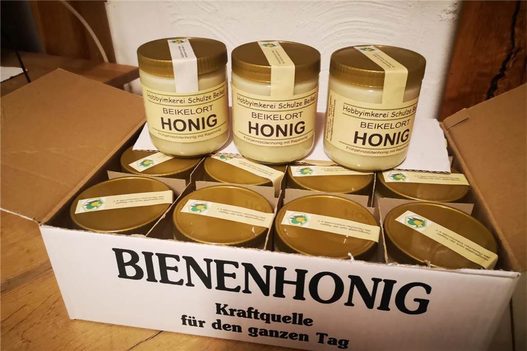 Gefälschter Import-Honig bedroht heimische Imker Honig direkt aus der Quelle...