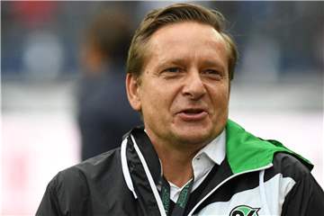 Horst Heldt ist der Manager von Hannover 96. Foto: Peter Steffen
