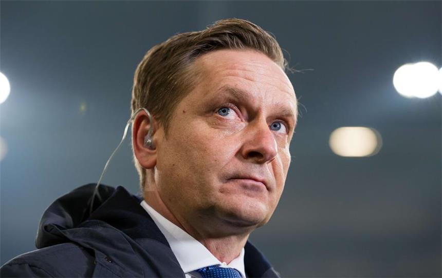 Horst Heldt übt Kritik an seinem Nachfolger Christian Heidel. 