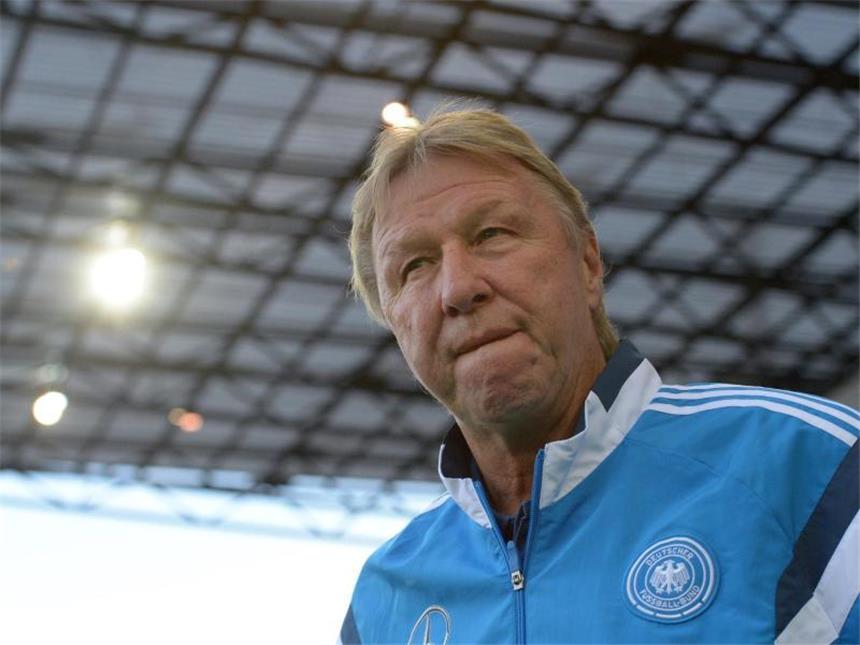 Hrubesch: «Fahren nicht zur EM, um nur teilzunehmen» Horst Hrubesch will mit seinem Team um den Titel spielen. Foto: Matthias Balk
