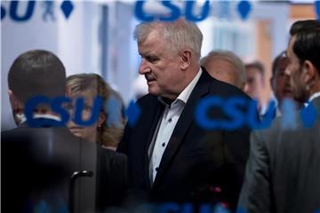 Horst Seehofer, CSU-Parteivorsitzender und Bundesinnenminister, spaltet die Anhänger seiner Partei. Foto: Sven Hoppe
