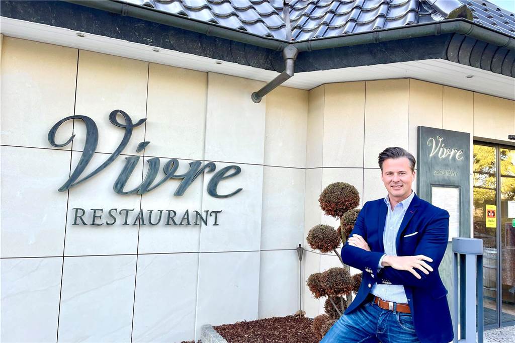 Hotel-Inhaber Sven Claußmeyer, L'Arrivée in Dortmund