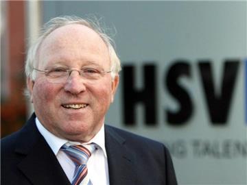 HSV-Legende Uwe Seeler hofft auf einen gesicherten Mittelfeldplatz seines Vereins. Foto: Maurizio Gambarini