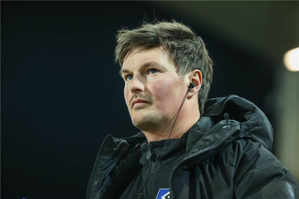 Schalke gegen HSV: Der Countdown läuft: Erstliga-Flair in der Arena 07.02.2025, Fussball, Saison 2024/2025, 2. Bundesliga, 21. Spieltag, SC Preussen Münster - Hamburger SV, Trainer Merlin Polzin (Hamburger SV)