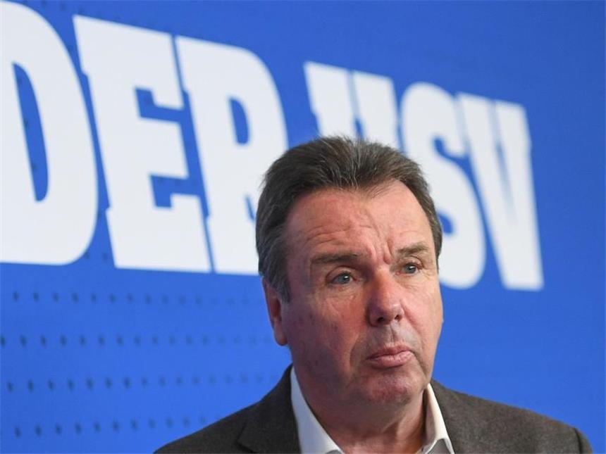 Bruchhagen will Sparkurs beibehalten und Papadopoulos holen HSV-Vorstandschef Heribert Bruchhagen muss sparen: "Dazu gibt es keine Alternative." Foto: Axel Heimken