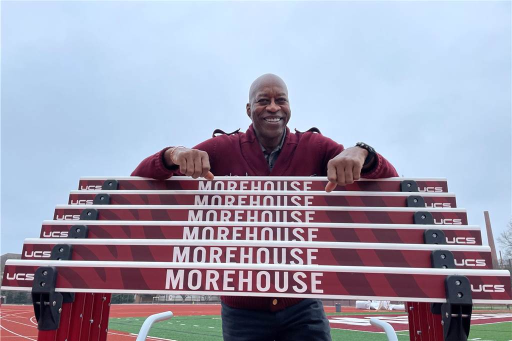 Lüner Kulturpreisträger dreht Sportdoku über Karriere des Edwin Moses Edwin Moses mit Hürden