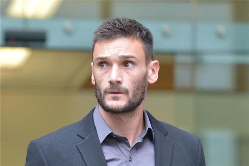 Frankreichs Weltmeister Lloris wegen Alkoholfahrt verurteilt Hugo Lloris muss nach seiner Alkoholfahrt eine Geldstrafe von 50.000 Pfund bezahlen und darf 20 Monate lang nicht Auto fahren. Foto: Nick Ansell/PA Wire