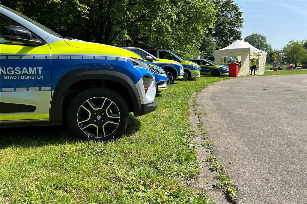 Hunderte junge Menschen feierten am Mittwoch (1.5.) im Bürgerpark Maria Lindenhof in Dorsten.