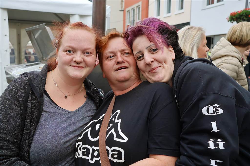 Hunderte kamen am Samstagabend zum Marktplatz in Dorsten, um die Florians zu hören.