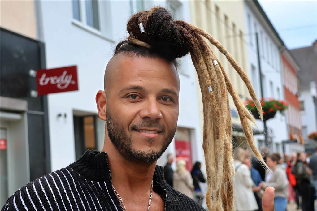 Hunderte kamen am Samstagabend zum Marktplatz in Dorsten, um die Florians zu hören.