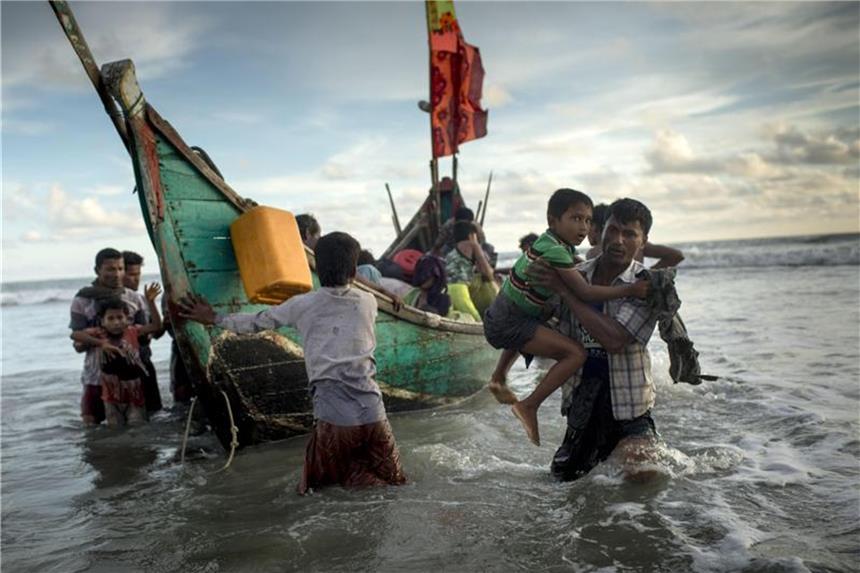 Bangladesch baut feste Unterkünfte für Rohingya-Flüchtlinge Hunderttausende Angehörige der muslimischen Minderheit der Rohingya sind aus Myanmar geflüchtet. Foto: Km Asad