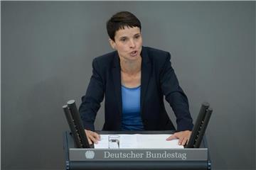 „Ich glaube zwar nicht, dass es so weit kommen wird, aber die CSU hätte ein großes Potenzial bei den CDU-Verbänden im Osten“, sagt Frauke Petry. Foto: Sina Schuldt