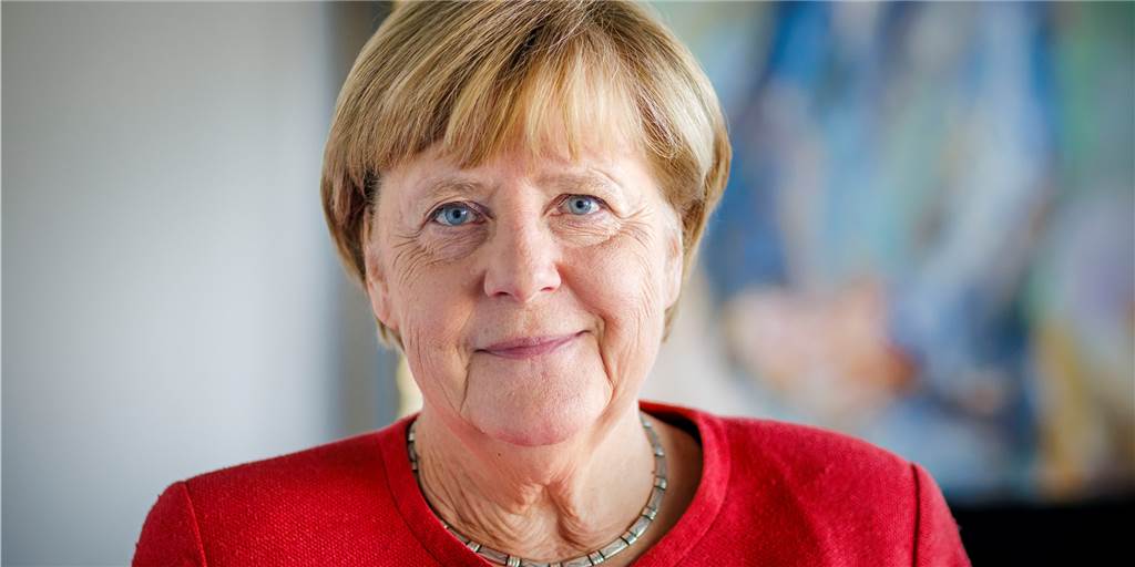 Angela Merkel im Interview: „Jetzt bin ich frei“ Bundeskanzlerin a.D. Angela Merkel posiert in ihrem Buero für ein Foto